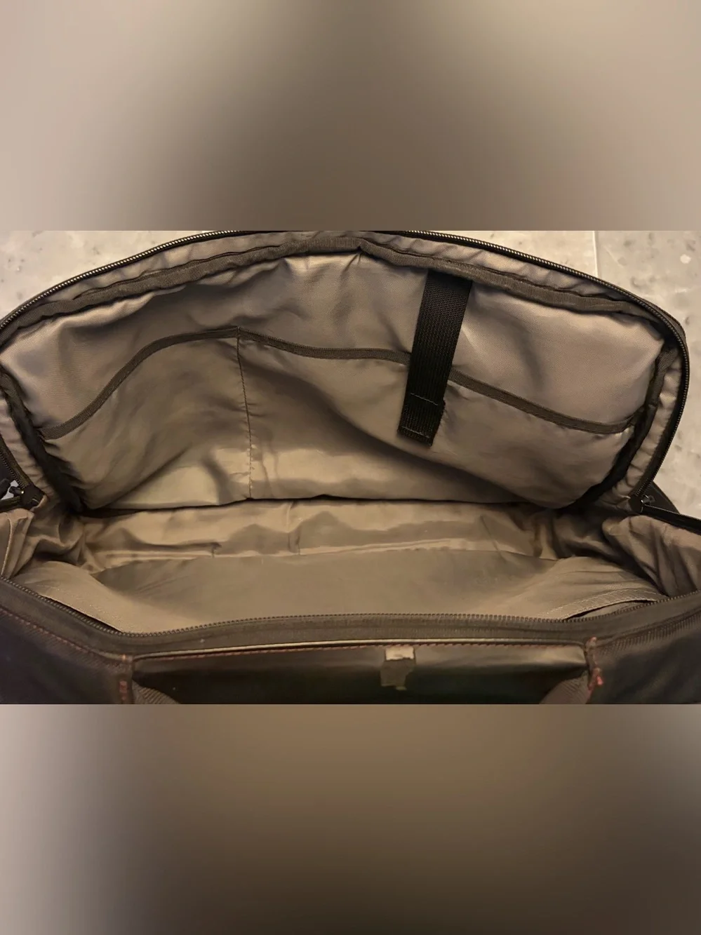 TIMBUK2 Core Briefcase Laptop Messenger Bag Black Used